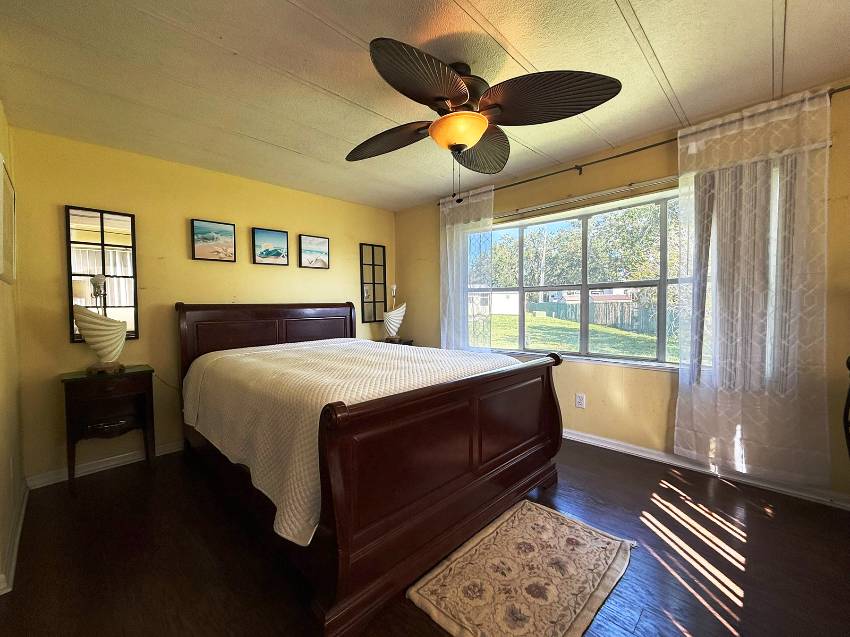 5 Tahitian a Ellenton, FL Mobile or Manufactured Home for Sale